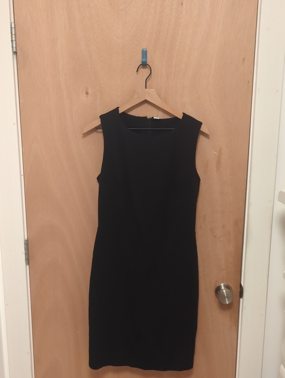 Old Navy Black Sleeveless Midi Sheath Dress